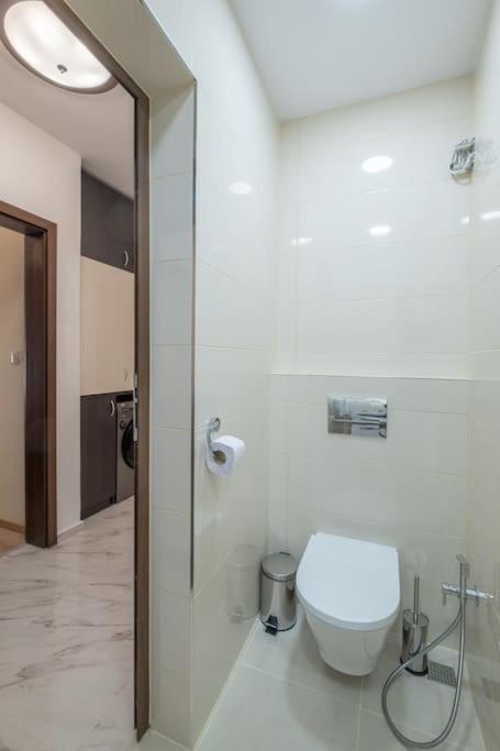 Top Location, Brand New 3 Bdrm Apt & Free Parking Sofia Buitenkant foto
