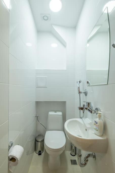 Top Location, Brand New 3 Bdrm Apt & Free Parking Sofia Buitenkant foto